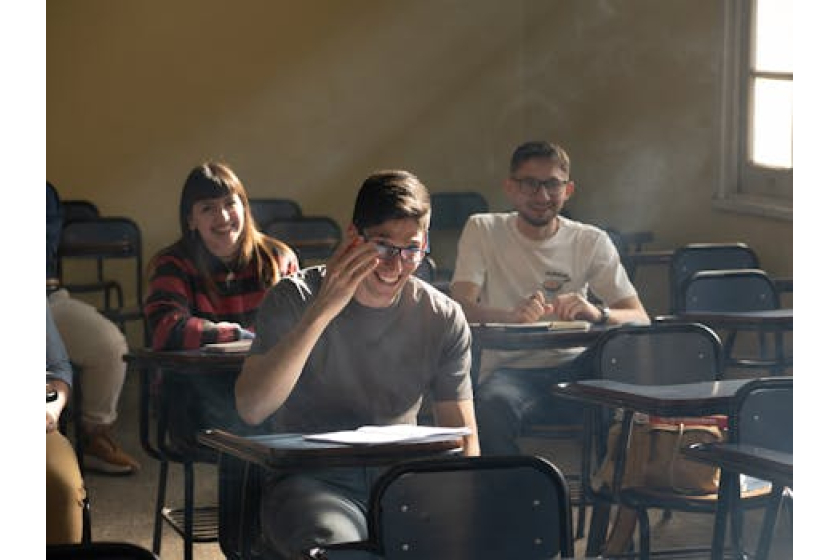 Real IELTS Writing Task 2 — University Online Courses (Band 8.5+) — Q2/2026