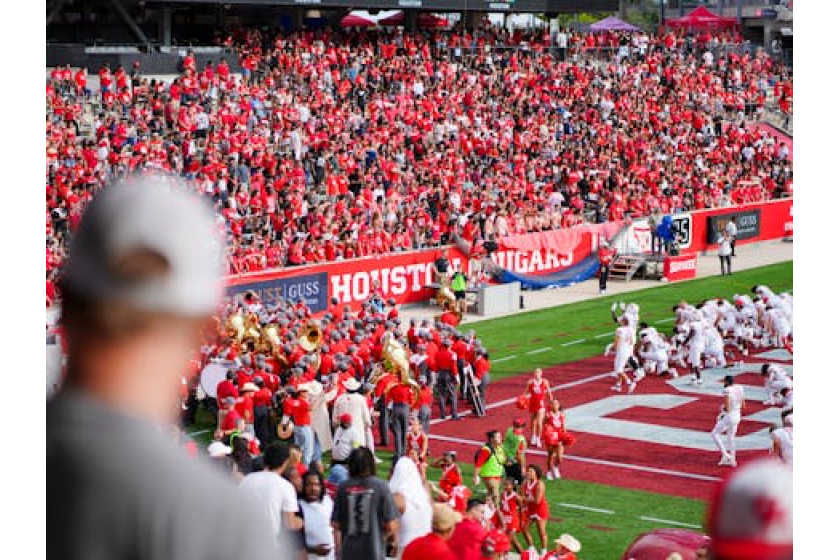 Real IELTS Writing Task 2 — Watching Sports (Band 8.5+) — Q4/2025